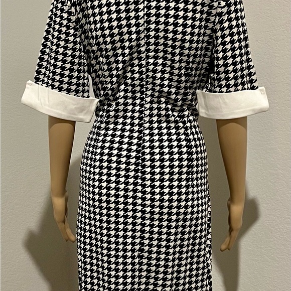 Never worn. - Picture 6 of 7